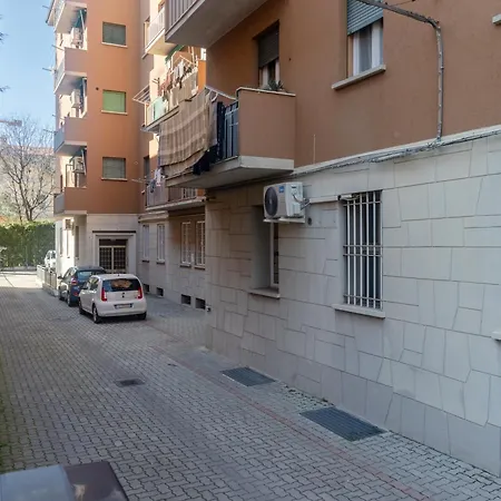 Sweet Graziella Vicino Stazione Per 6 Persone * Bologna