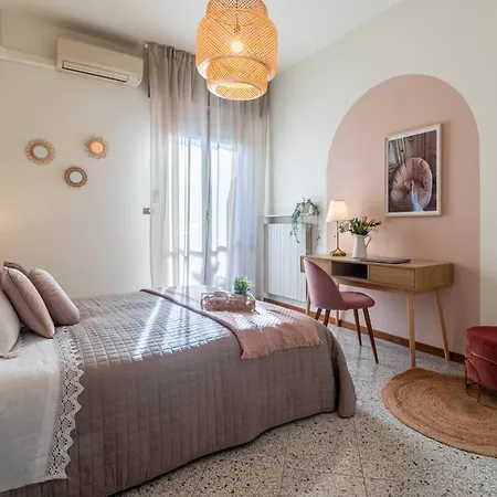 Апартаменты Sweet Graziella Vicino Stazione Per 6 Persone