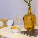 Apartment Sweet Graziella Vicino Stazione Per 6 Persone Bologna