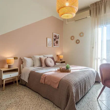 Sweet Graziella Vicino Stazione Per 6 Persone Appartement